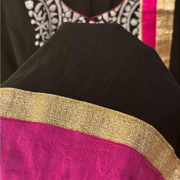 Pure georgette kurta with Pink and Gold Trim &soft net dupatta - Picture 11 of 13